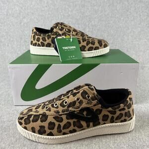 Tretorn Sneakers Girls Size 13 Youth Slip On No Lace Leopard print Canvas New